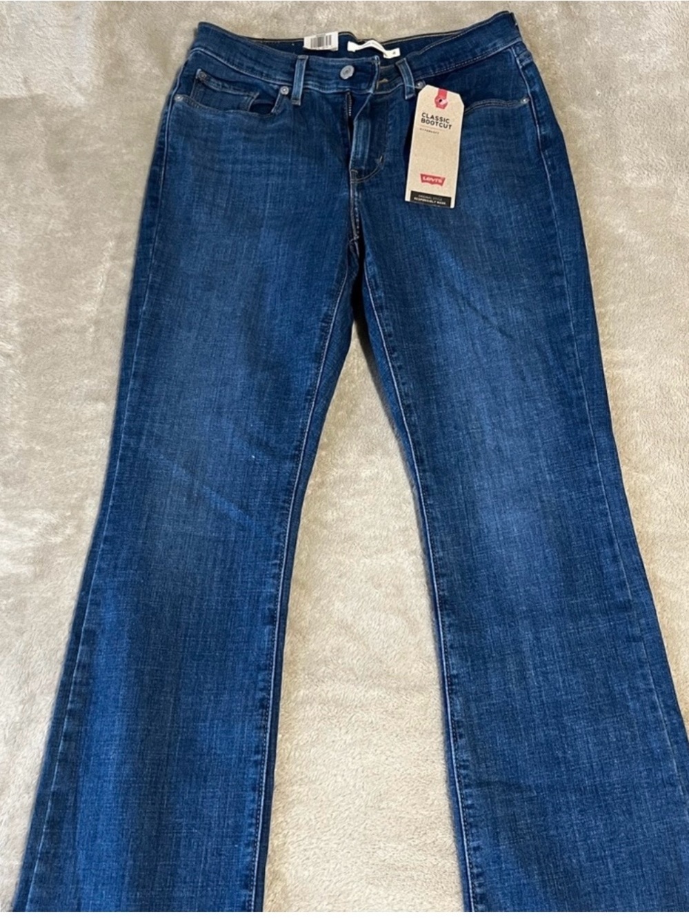 Levi’s Bootcut - Picture 4 of 5